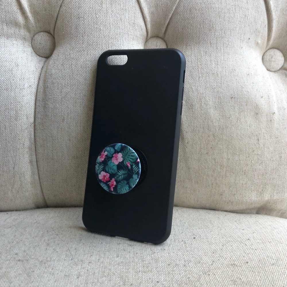 iPhone 6 Plus case with pop socket